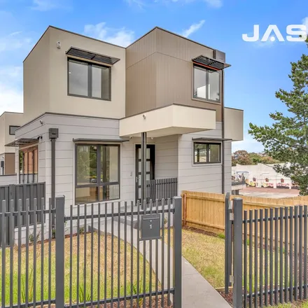Rent this 3 bed townhouse on 68 Newman Street in Thornbury VIC 3071, Australia