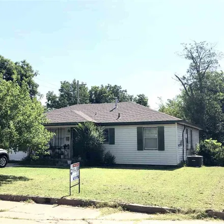 Buy this 3 bed house on 1899 Northwest Taft Avenue in Lawton, OK 73507