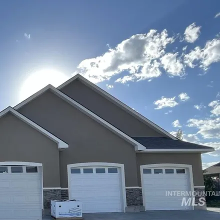 Buy this 6 bed house on 5195 Shadow Creek Drive in North Idaho Falls, Idaho Falls