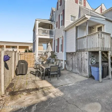 Image 8 - 102 New Jersey Avenue, Point Pleasant Beach, NJ 08742, USA - House for sale