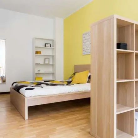 Rent this 3 bed apartment on Viale Nazario Sauro in 10, 20124 Milan MI