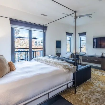 Rent this 6 bed house on Nashville-Davidson