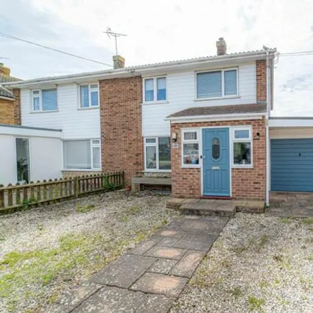 Buy this 3 bed duplex on 20 Hazlemere Road in Seasalter, CT5 4AN