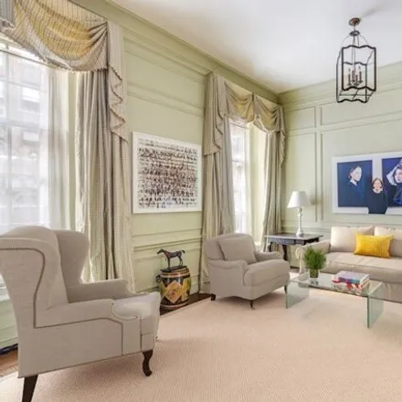 Image 3 - 115 East 81st Street, New York, NY 10028, USA - Townhouse for sale