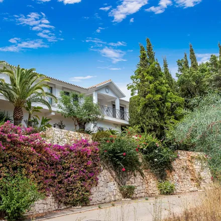 Buy this 6 bed house on 29604 Marbella