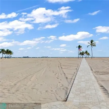 Image 3 - 1952 South Ocean Drive, Harbor Heights, Fort Lauderdale, FL 33316, USA - Condo for sale