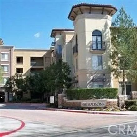 Buy this 1 bed condo on Henry Mayo Fitness and Health in Valencia Town Center, Town Center Drive