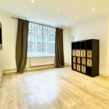 Rent this 1 bed apartment on Hillsborough Court in Mortimer Crescent, London