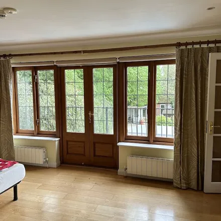 Rent this 1 bed apartment on Runnymede in GU25 4QN, United Kingdom