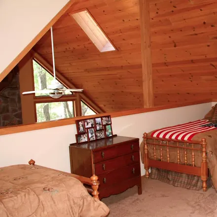 Rent this 4 bed house on Pinetop-Lakeside in AZ, 85935