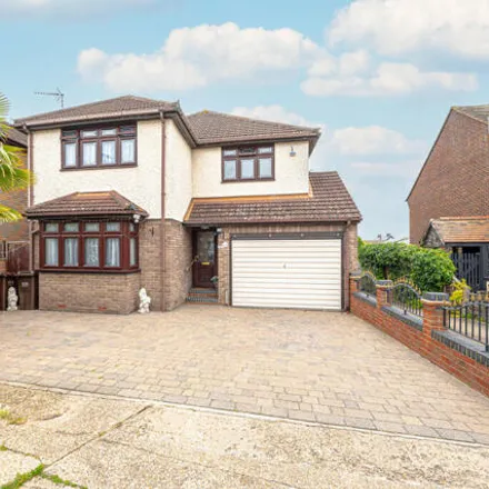Buy this 4 bed house on Gifford Road in Benfleet, SS7 5XX