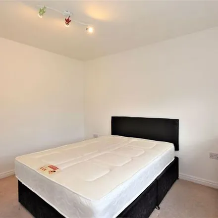 Rent this 5 bed apartment on Douglas Close in London, IG6 2DB