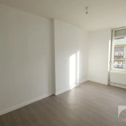 Rent this 3 bed apartment on 21 Rue Blanqui in 42000 Saint-Étienne, France