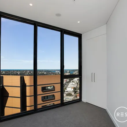 Image 5 - St Leonards Square, 480 Pacific Highway, St Leonards NSW 2065, Australia - Apartment for rent