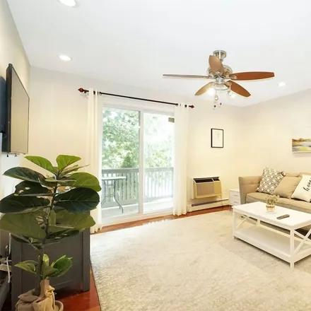 Image 3 - 129 River Avenue, Village of Patchogue, NY 11772, USA - Condo for sale