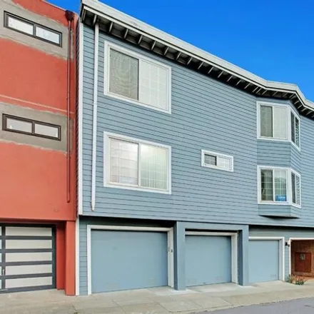Image 9 - 74 Crestline Drive, San Francisco, CA 94131, USA - House for sale