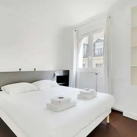 Image 9 - 22 Rue Greuze, 75116 Paris, France - Apartment for rent