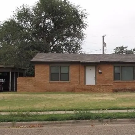 Rent this 2 bed house on 5633 44th Street in Lubbock, TX 79414