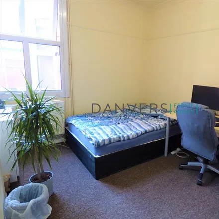 Rent this 5 bed house on Beaconsfield Road in Leicester, LE3 0FH