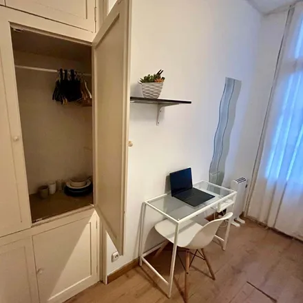 Image 7 - Ronda de Sant Pere, 24, 08001 Barcelona, Spain - Room for rent