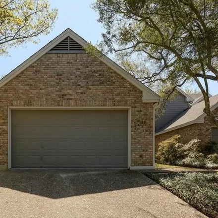 Rent this 3 bed condo on unnamed road in Austin, TX 73301