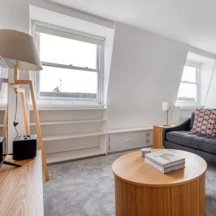 Rent this 2 bed apartment on Cumberland Street in London, SW1V 4LY