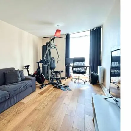 Image 4 - Osprey Heights, 7 Bramlands Close, London, SW11 2NP, United Kingdom - Apartment for sale