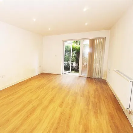 Image 5 - Arthur Court, Letchworth Road, London, HA7 1GA, United Kingdom - Apartment for rent