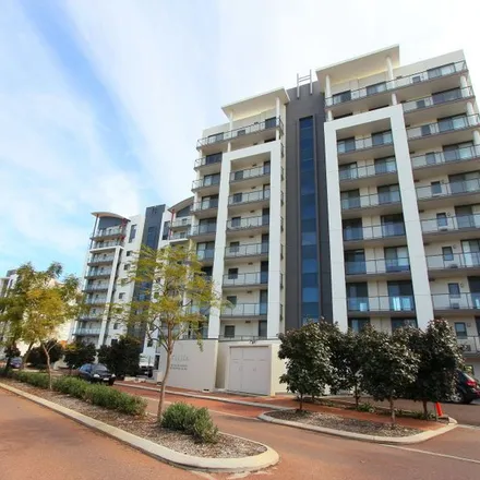 Rent this 3 bed apartment on Tanunda Drive in Rivervale WA 6103, Australia