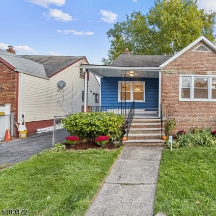 Buy this 4 bed house on 274 West End Avenue in Newark, NJ 07106