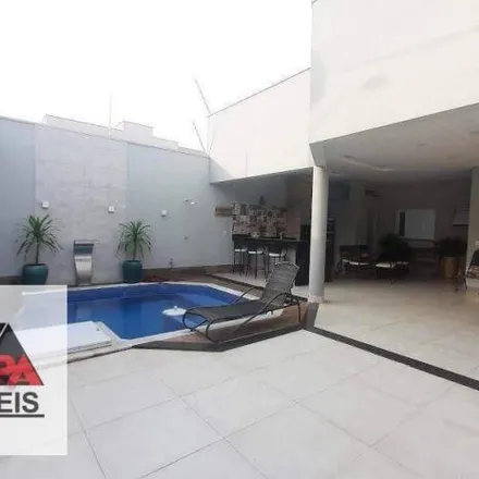 Buy this 3 bed house on Rua Leonel Pântano in Vila Ferrarezzi, Santa Bárbara d'Oeste - SP