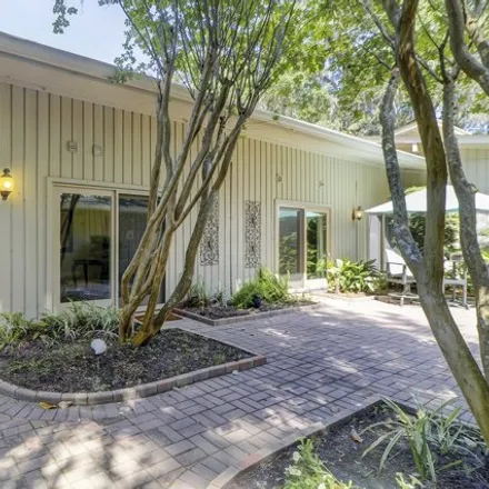 Buy this 6 bed condo on Heron Point by Pete Dye in Greenwood Drive, Sea Pines