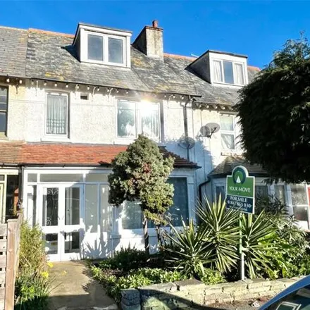 Buy this 5 bed townhouse on Percy Avenue in Broadstairs, CT10 3JX