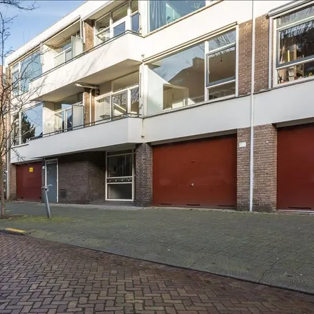 Rent this 2 bed apartment on Oude Raadhuislaan 41B in 3054 NP Rotterdam, Netherlands