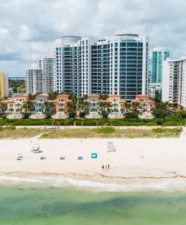 Image 3 - Miami Beach Boardwalk, Miami Beach, FL 33140, USA - Condo for rent