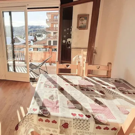Rent this 2 bed apartment on 38750 Huez