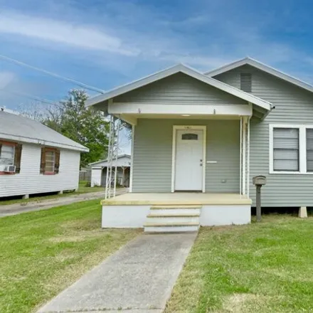 Buy this 2 bed house on 1361 Buron Street in Houma, LA 70363