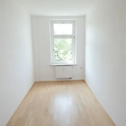 Rent this 2 bed apartment on Bennigsenstraße 30 in 04315 Leipzig, Germany