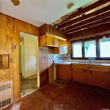 Image 7 - 147 Juniper Ave, Smithtown, New York, 11787 - House for sale