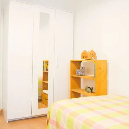 Image 2 - CasaLista, Calle Cadarso, 28008 Madrid, Spain - Apartment for rent
