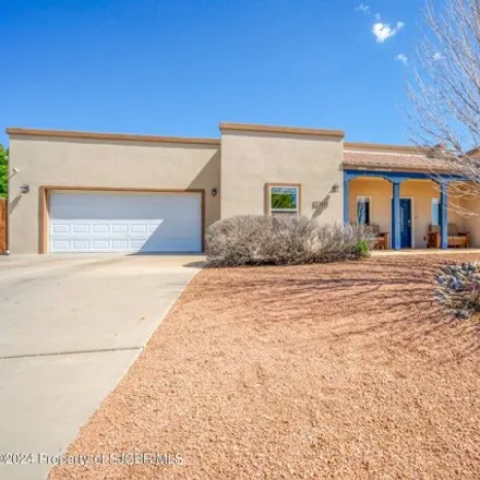 Buy this 3 bed house on 5090 Carolcrest Drive in Farmington, NM 87402