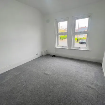 Rent this 2 bed apartment on A621 in Sheffield, S17 4DT