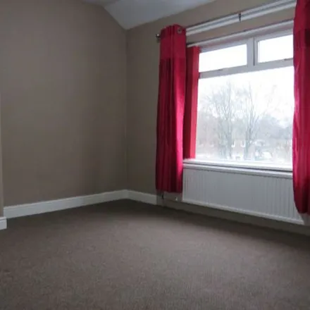Rent this 3 bed duplex on Fell Lane in Exley Head, BD22 6DF