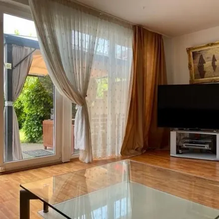 Rent this 4 bed townhouse on Franz-Raveaux-Straße 32 in 50827 Cologne, Germany
