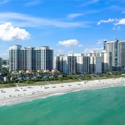 Image 2 - Miami Beach Boardwalk, Miami Beach, FL 33140, USA - Condo for sale