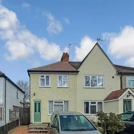 Buy this 2 bed duplex on Ridge Road in Stonecot, London