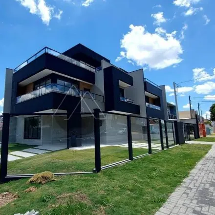 Buy this 3 bed house on Rua Paulino de Siqueira Côrtes in Centro, São José dos Pinhais - PR