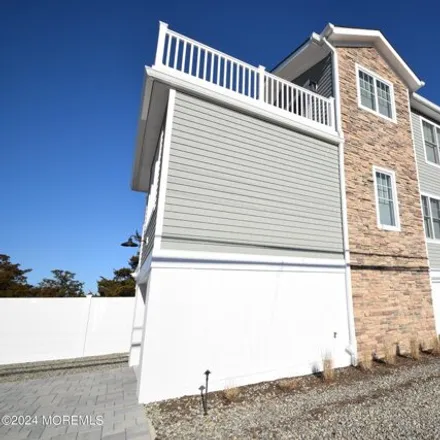 Image 2 - 299 3rd Avenue, Manasquan, Monmouth County, NJ 08736, USA - House for rent