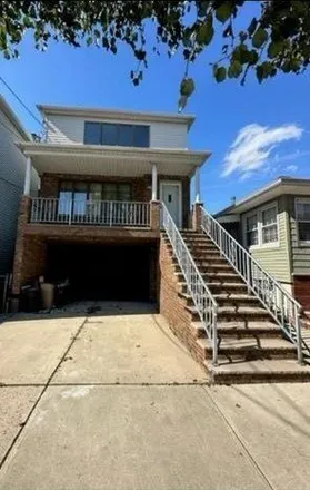 Rent this 3 bed house on 181 Orient Street in Port Johnson, Bayonne