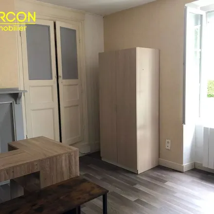 Rent this 1 bed apartment on Rue de la Font aux Moines in 23300 La Souterraine, France